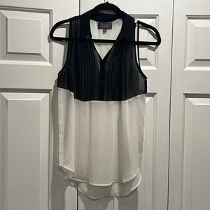 PJK Patterson J Kincaid Black/White Sleeveless Blouse, Size Medium